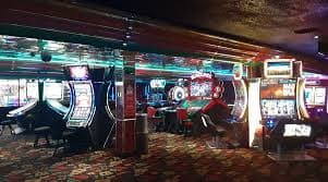 dragonking APP မှ Live Baccarat ကတ်ဂိမ်း MMK ဖြင့် ကစားနေသောမြင်ကွင်း